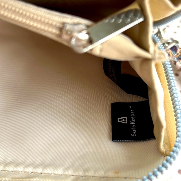 Safe Keeper Double Zipper Wrap Wristlet Wallet, Floral, Faux Leather NWOT Nice - Picture 7 of 8